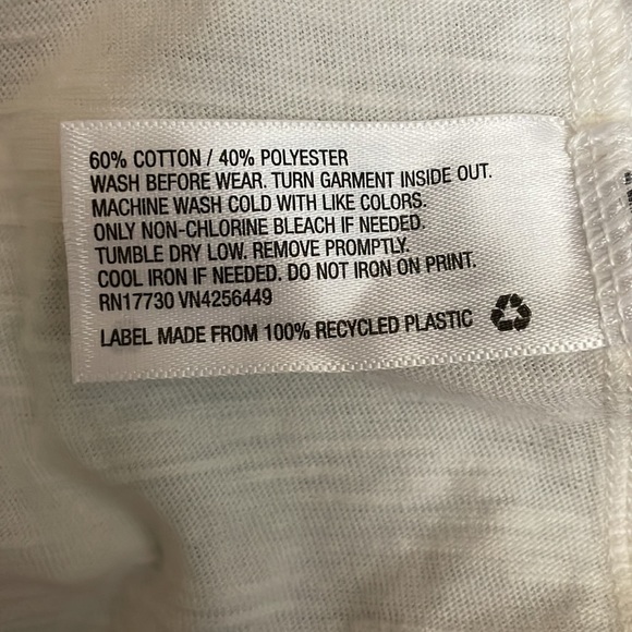 3/4 sleeve comfy “All the feels” shirt - Picture 3 of 3